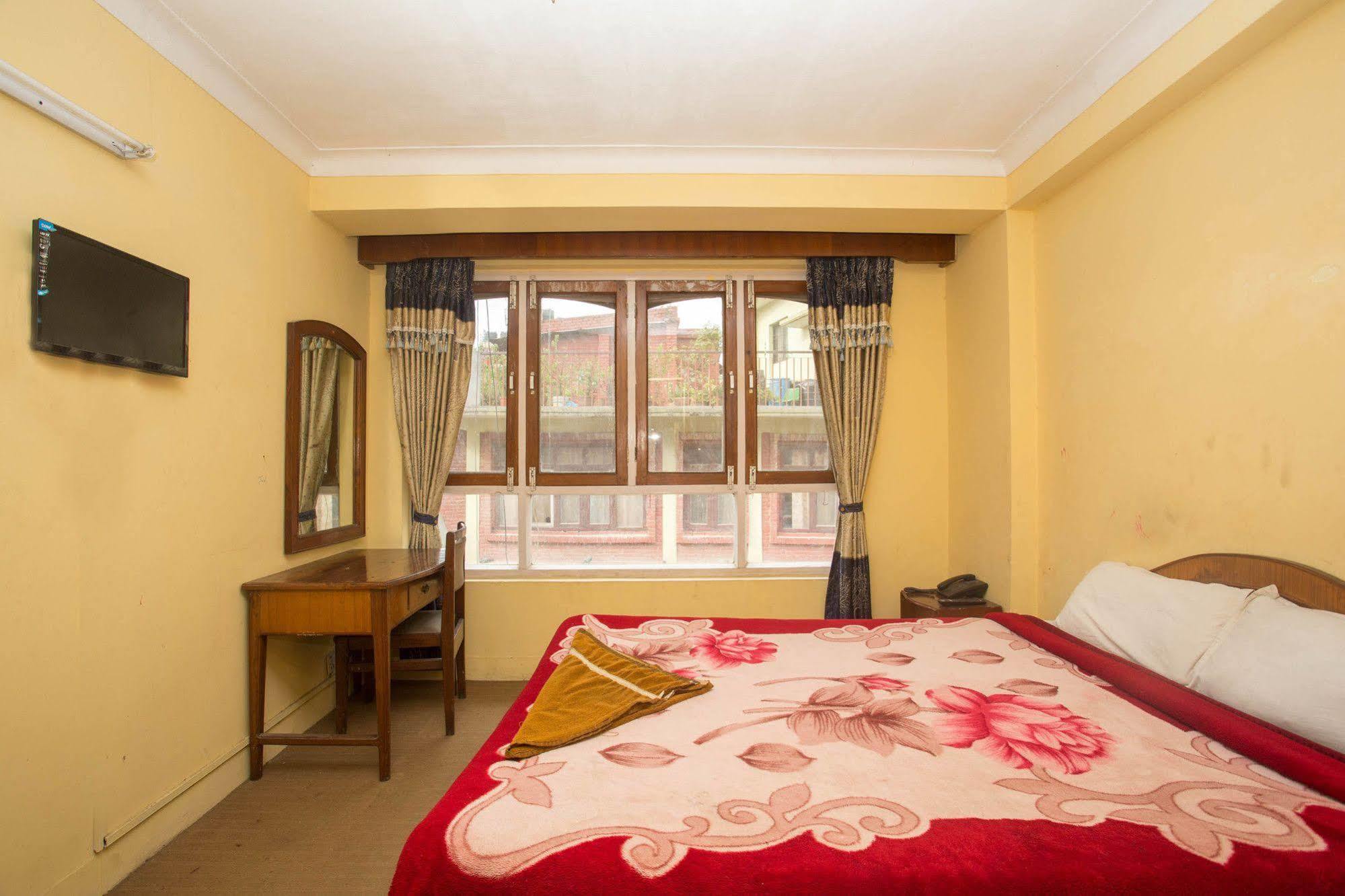 Hotel Red Panda Kathmandu Buitenkant foto