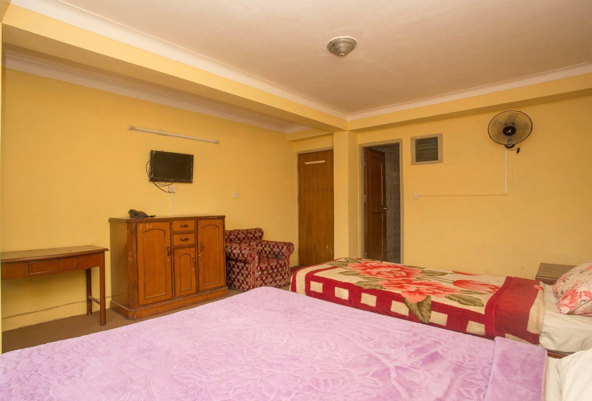 Hotel Red Panda Kathmandu Buitenkant foto