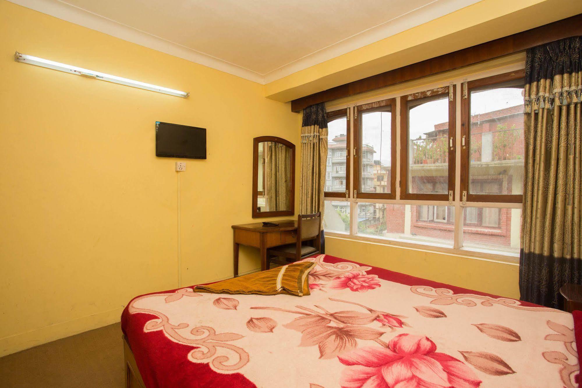 Hotel Red Panda Kathmandu Buitenkant foto