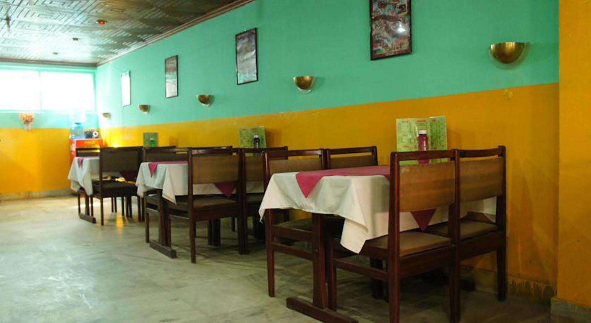 Hotel Red Panda Kathmandu Buitenkant foto