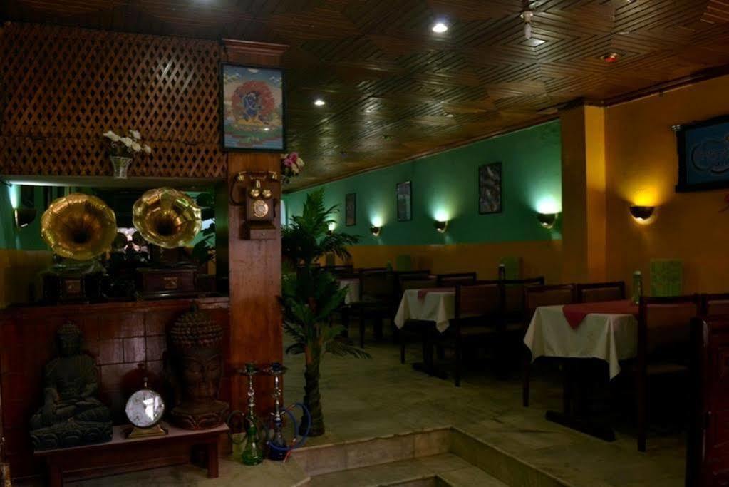 Hotel Red Panda Kathmandu Buitenkant foto